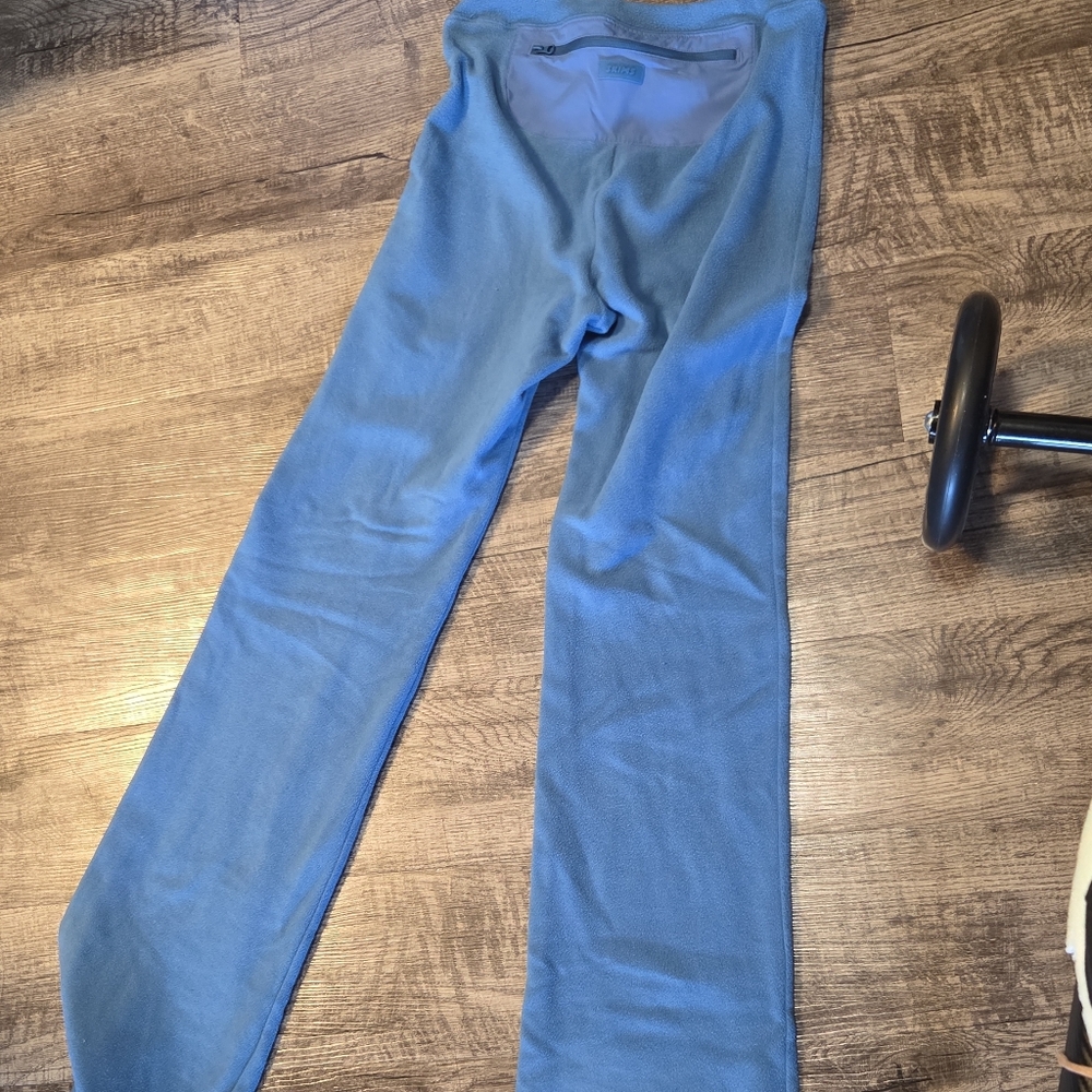 NWOT SKIMS Medium Fleece Leggings W/zipper Pocket On Back SOLD OUT RARE COLOR